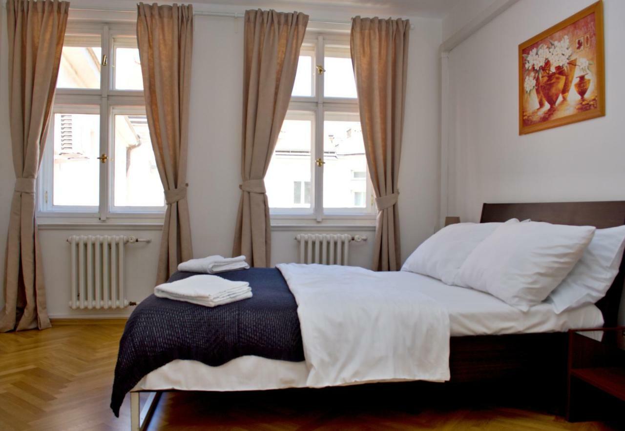 Capital - Wenceslas Square Aparthotel 3*
